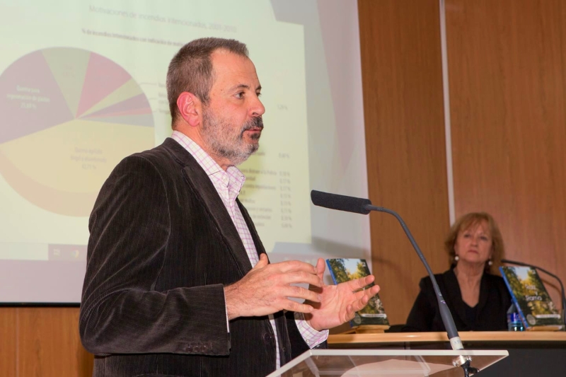 Acto cultural en MANZANARES