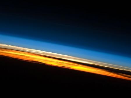 El crepúsculo y el espesor de la atmósfera