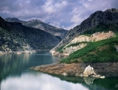Contrastes climáticos de dos regiones: cuenca del Ebro frente a cuenca del Guadalquivir 