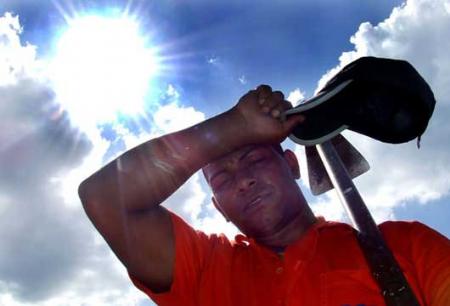 Análisis estadístico de las olas de calor y frío en España