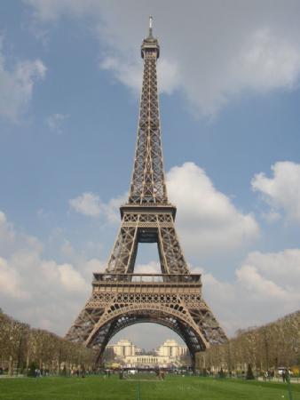 La forma de la Torre Eiffel