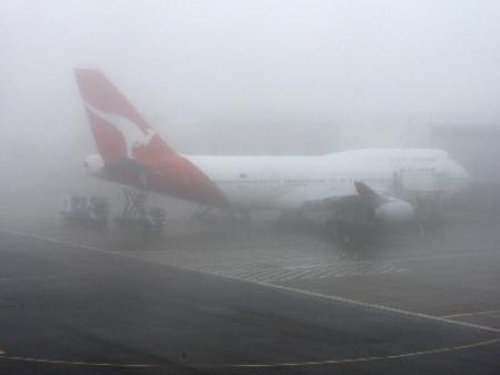 Las nieblas y el tráfico aéreo en el aeropuerto de Pamplona