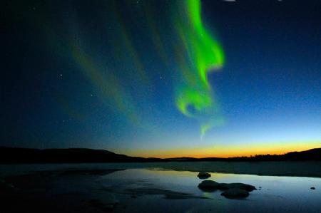 Auroras boreales observadas en la Península Ibérica, Baleares y Canarias durante el siglo XVIII