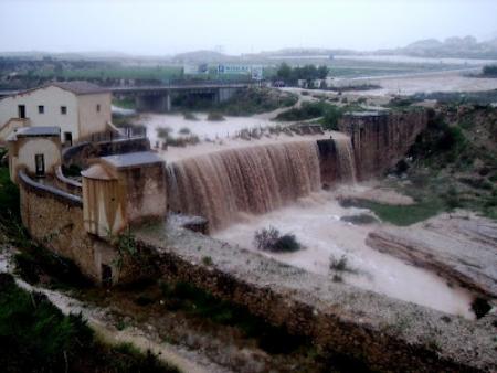 Estudios sobre lluvias torrenciales e inundaciones en la provincia de Alicante (1982-1999)