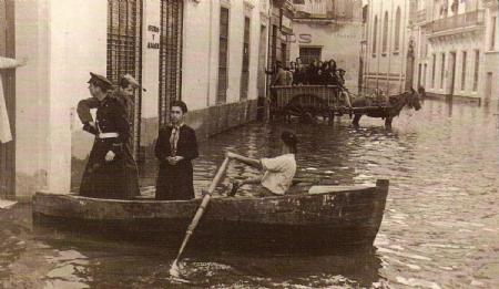 Las ciudades españolas y el riesgo de inundación: permanencia y cambio de un problema crónico