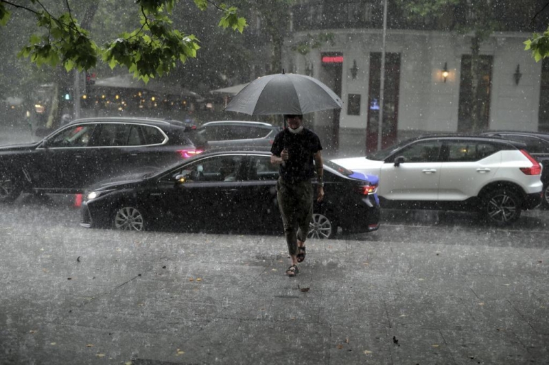 La intensidad de lluvia en entornos mediterráneos. Valores extremos según la escala de observación