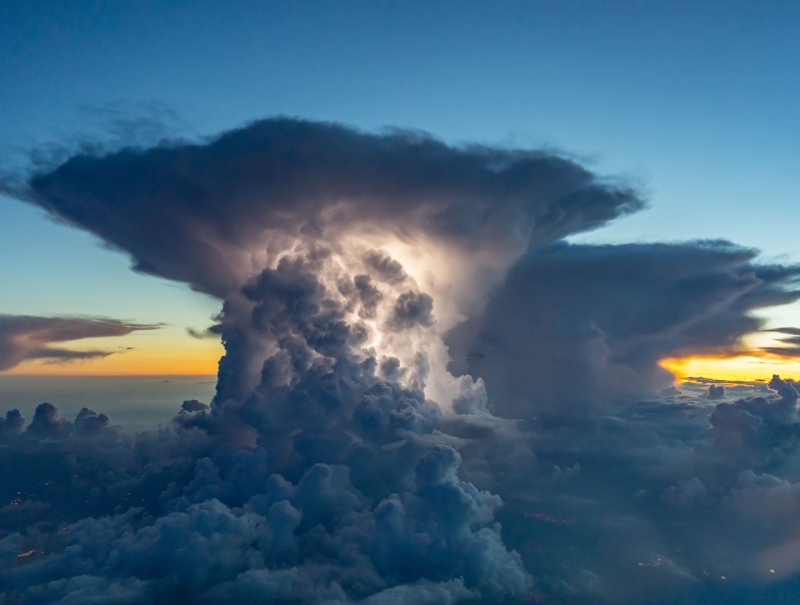 Un paseo por las nubes de desarrollo vertical: efervescencia cumuliforme